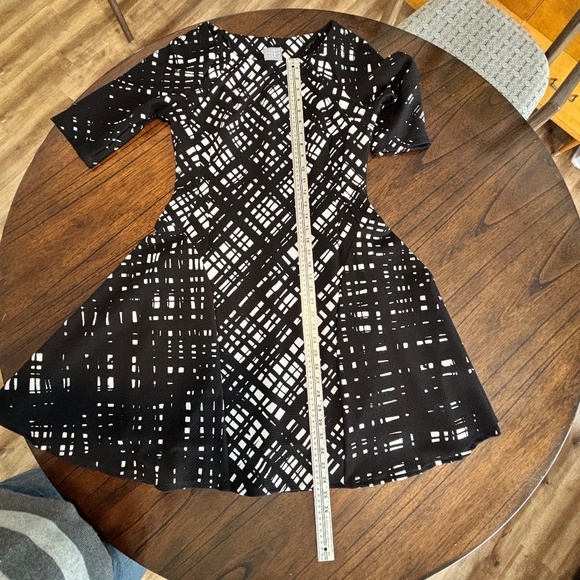 Rabbit Rabbit Rabbit lined black and white geometric lined dress sz 12 - Picture 16 of 16